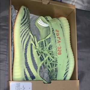 Yeezy Boost 350 V2